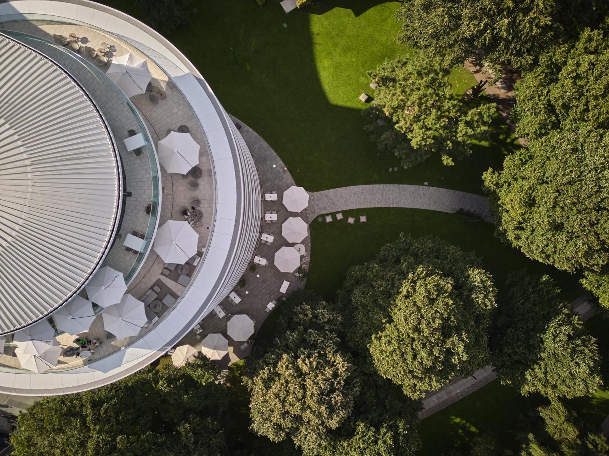 The Fontenay Hamburg Exterior photo Aerial view of the building